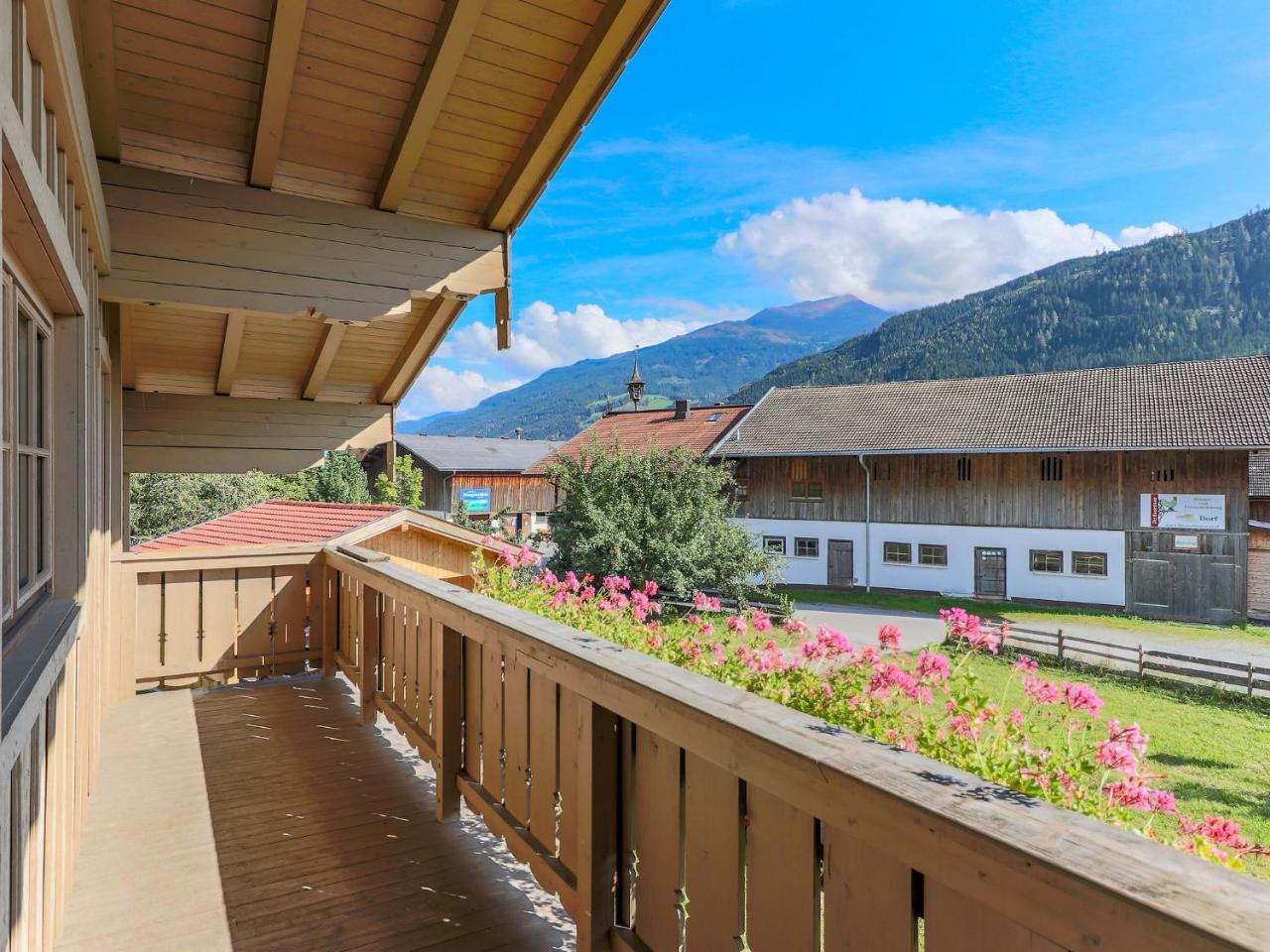 Cozy Apartment In Muehlbach Bramberg am Wildkogel Exterior photo